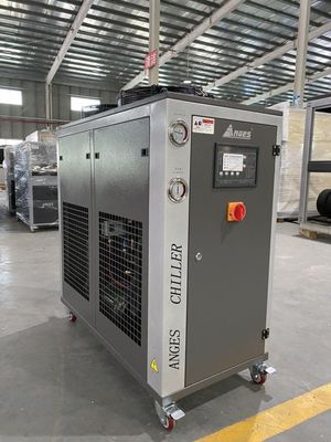 kupować Przenośny agregat wody lodowej o mocy 16,7 kW z małą hermetyczną sprężarką spiralną online manufacture